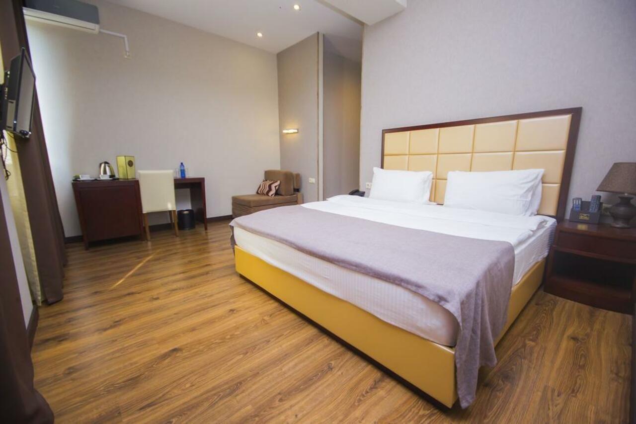 Hotel Orion Old Town Tbilisi Bagian luar foto