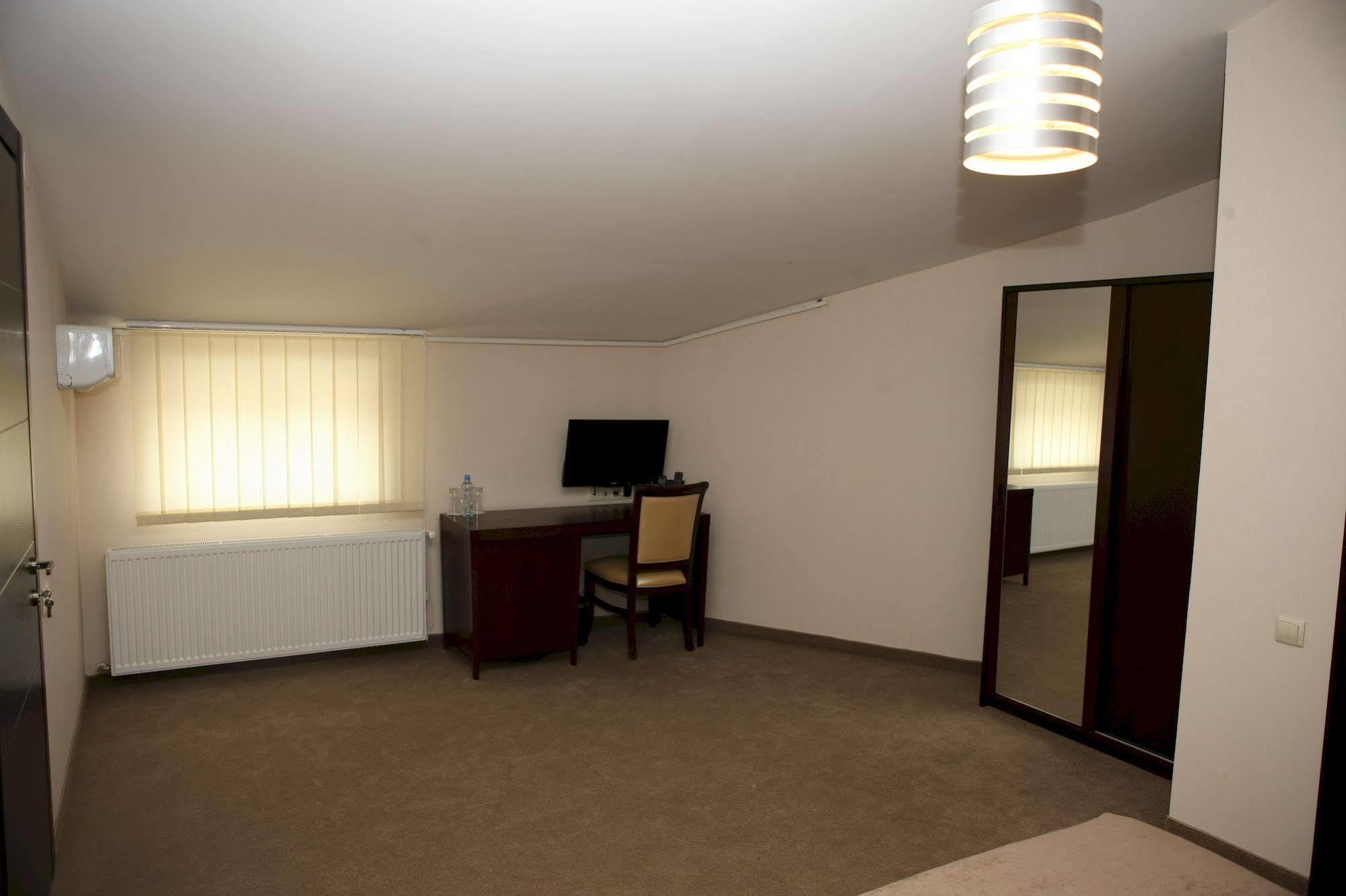 Hotel Orion Old Town Tbilisi Bagian luar foto
