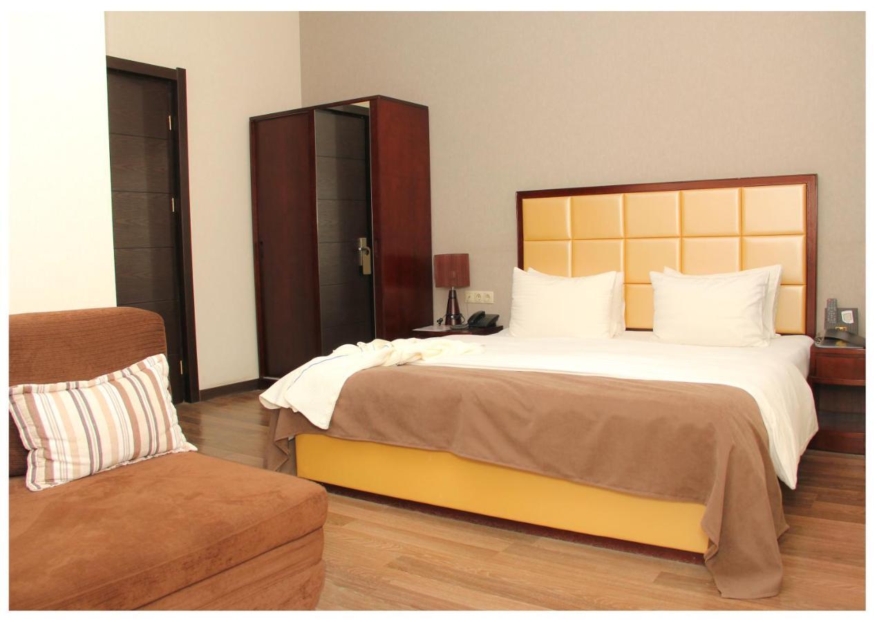 Hotel Orion Old Town Tbilisi Bagian luar foto