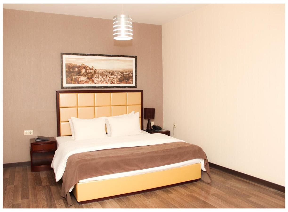 Hotel Orion Old Town Tbilisi Bagian luar foto