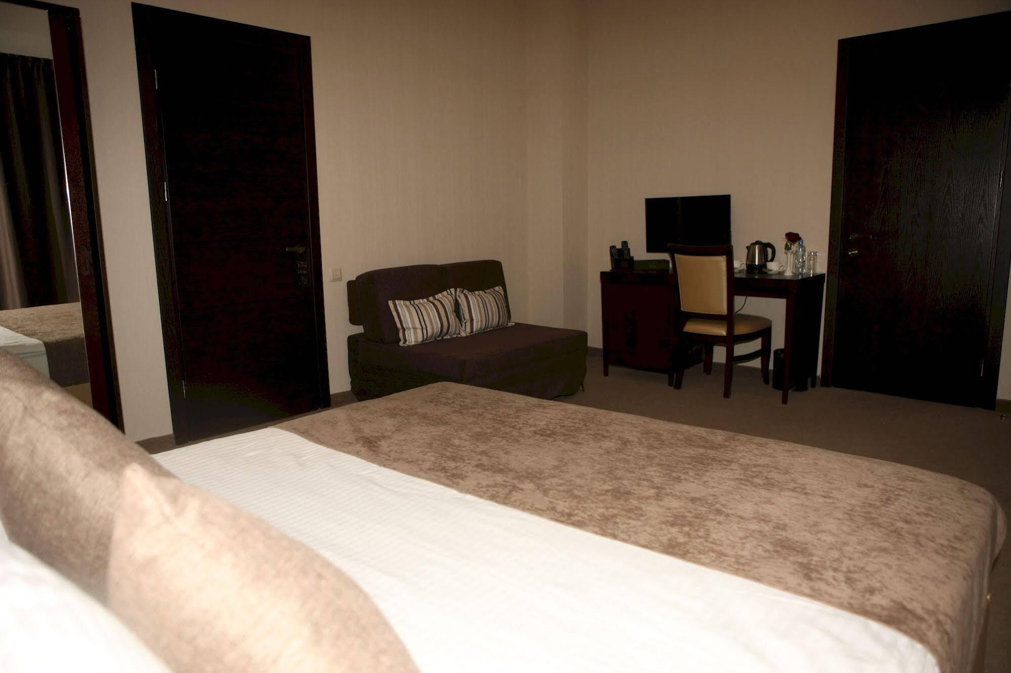 Hotel Orion Old Town Tbilisi Bagian luar foto